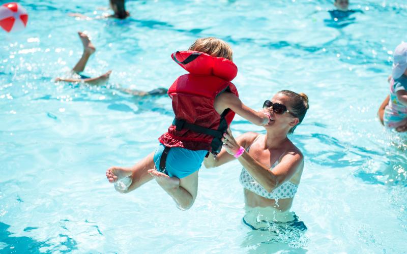 Alexandra Outdoor Pool | City of Leduc